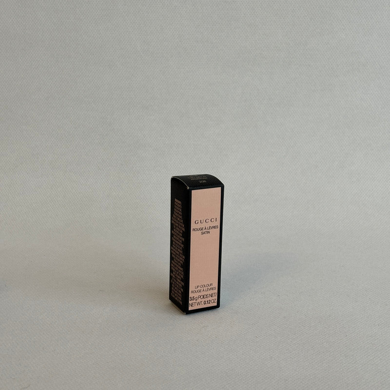 gucci ROUGE À LÈVRES SATIN LIPSTICK