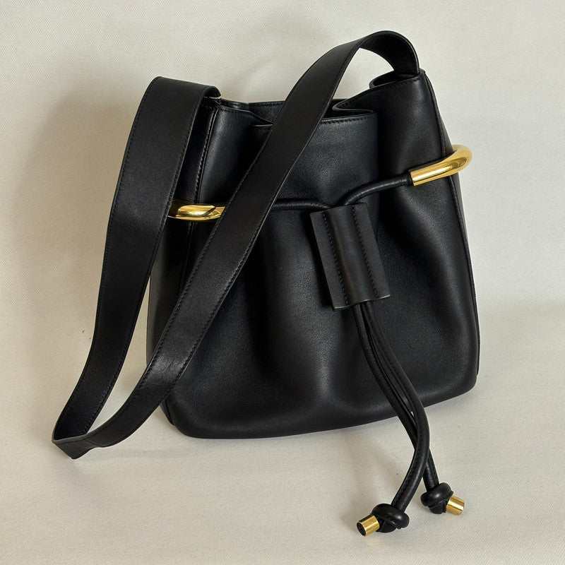 chloe black leather budket bag with pouch