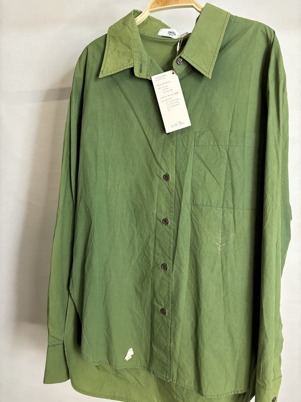 frankie's shop green shirt