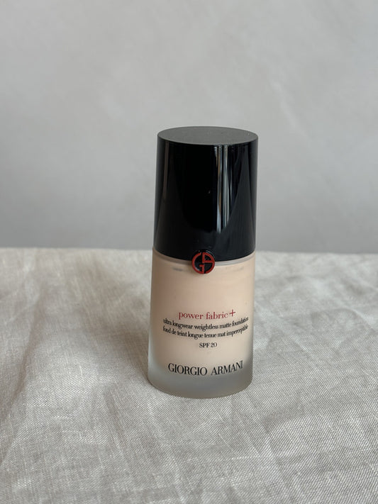 giorgio armani power fabric+ ultra longwear weightless matte foundation