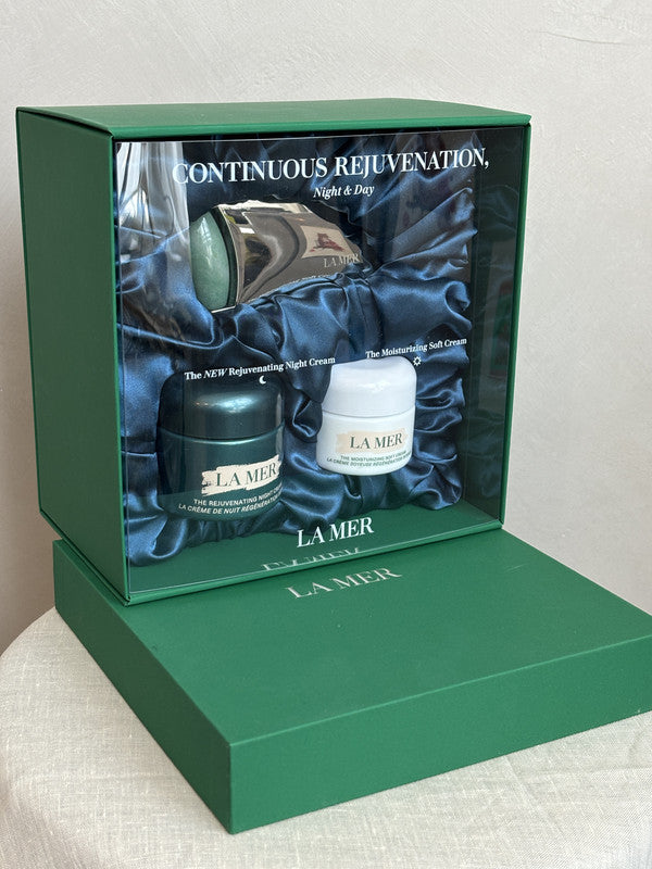 la mer Gift Set: The NEW Rejunvenating Cream 60ml + The Moisturizing Soft Cream 30ml + Massage Tool