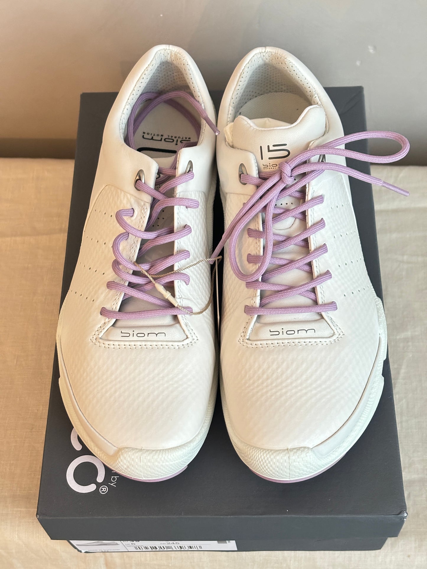 ECCO White x Lavender Sneakers