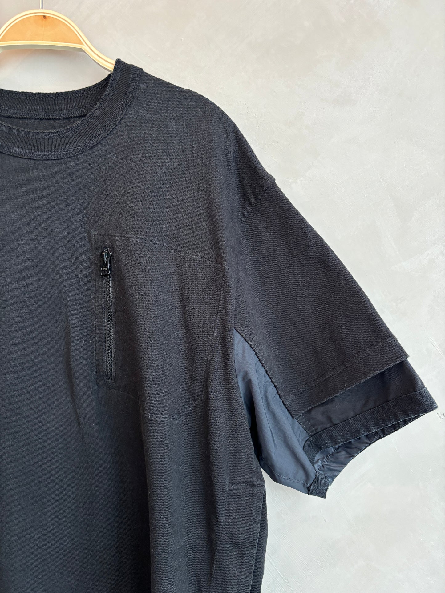 sacai black pocket tee