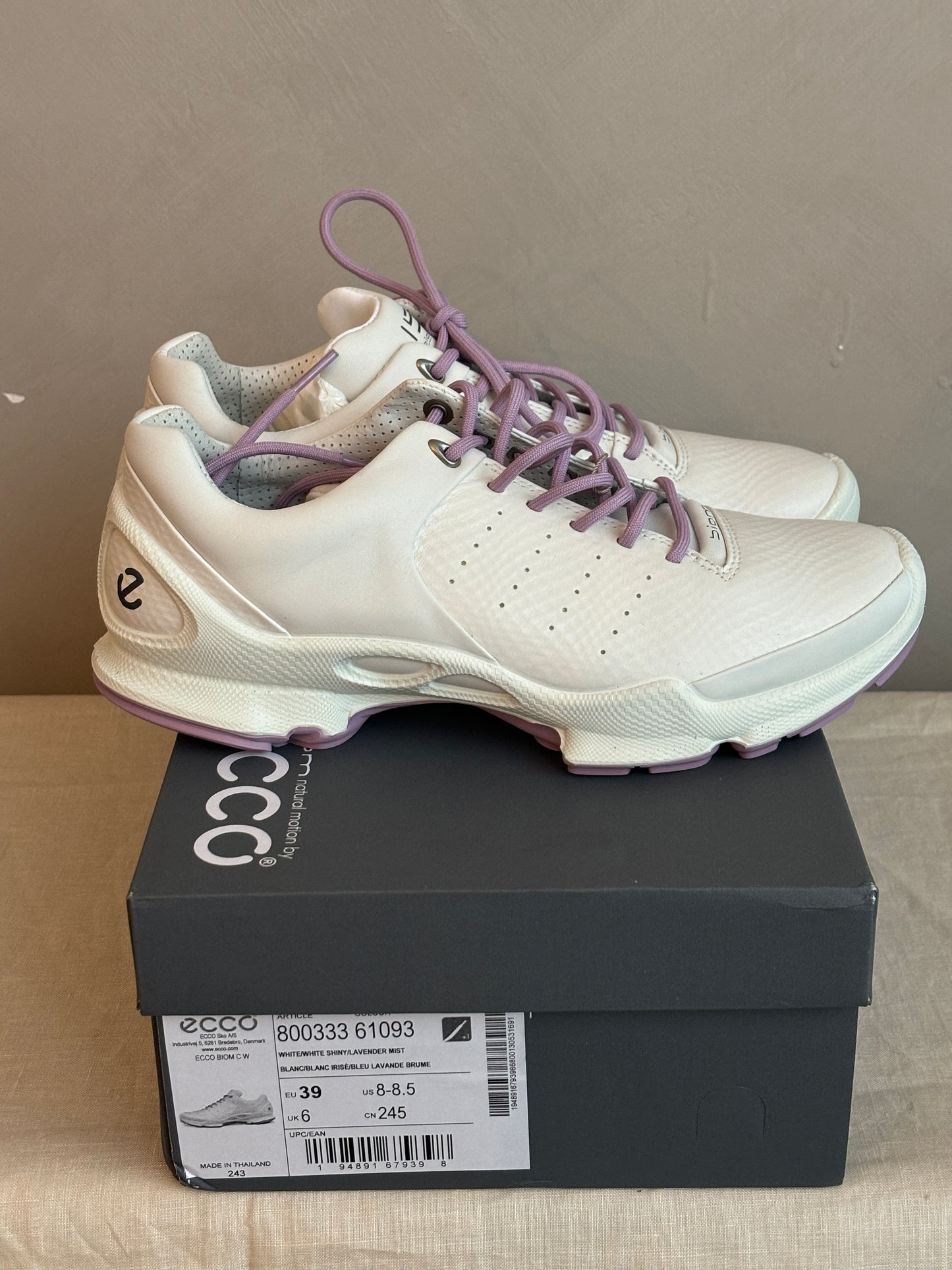 ECCO White x Lavender Sneakers