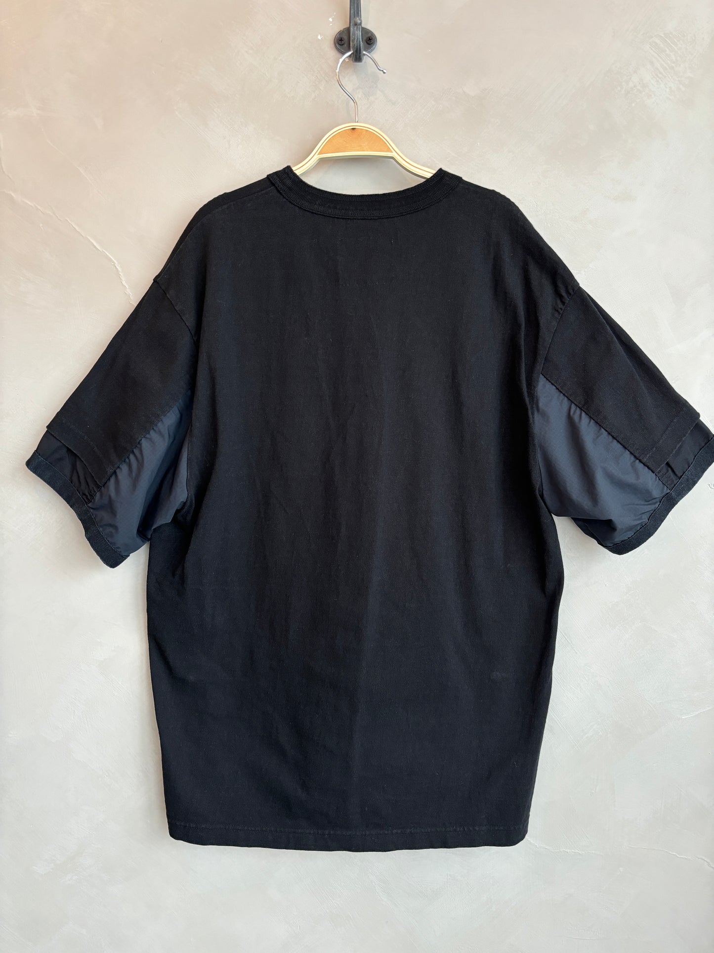 sacai black pocket tee